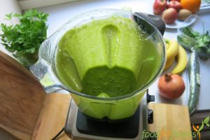Grüne Smoothies im Test. Heute: Etwas mit Kurkuma