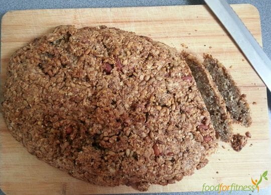 Glutenfreies Brot selber backen ist ziemlcih einfach.